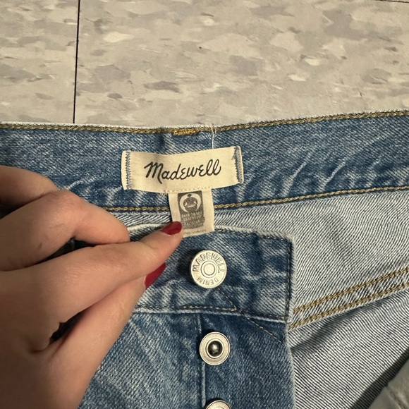 Madewell Light Wash Low Slung Baggy Jeans - Picture 6 of 11